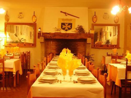 Hotel Restaurant Du Tourisme Latronquiere Bagian luar foto
