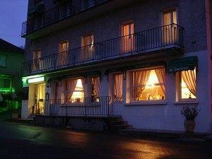 Hotel Restaurant Du Tourisme Latronquiere Bagian luar foto